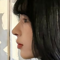 717 Сюнг Оголені