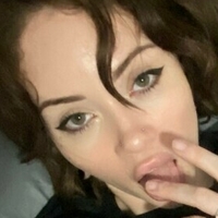 Еббі Соандсо Оголені