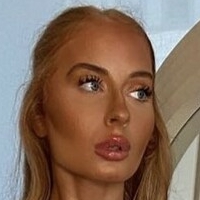 Еббі Голдінг Оголені