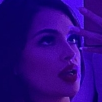 Адiлен Ідаліє Оголені