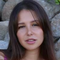 Адріана Фенісе Оголені