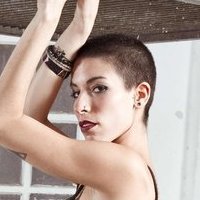 Аіна Ланас Оголені
