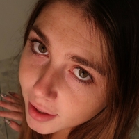 Алекса Еванс Оголені