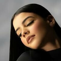 Ана Беато Оголені