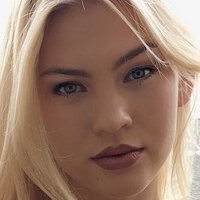 Андреа Кронберг Оголені