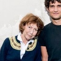 Анна В'яземскі Оголені