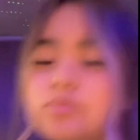 Енні Енгуєн Оголені