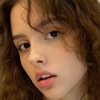 ейпріл амелія Оголені