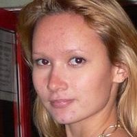Аріана Фронті Оголені