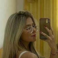 Аріаніс Оголені