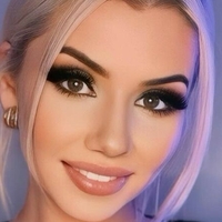 Отум Нельсон Оголені