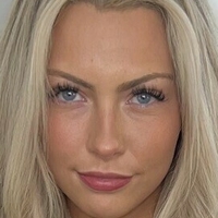 бедбриттхо Оголені