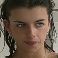 Белла Калдер Оголені