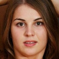 Белла Лібре Оголені