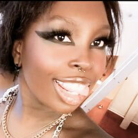 Блкссомббг Оголені