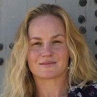 Буллет Валентина Оголені