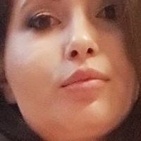 Басті Ема Оголені