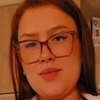 Керол Резенде Оголені