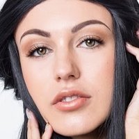 Керрі Кірстен Оголені