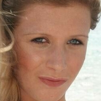 Чарлі Джей Оголені