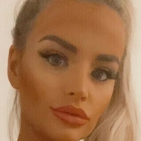 Шарлоттек Оголені