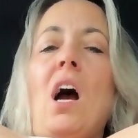 Черрі Ред Хо Оголені