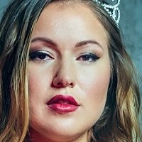 Кетрін Шульце Оголені