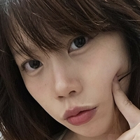 Чиндо Герлз Тредс Оголені