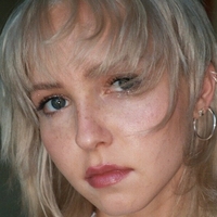 Клер Брукс Оголені