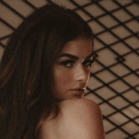 Клер Вудс Оголені