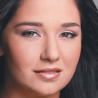 Даніела Альварадо Оголені