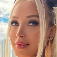 Даніела Чавес Оголені