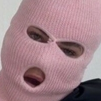 Даніела Моніда Оголені