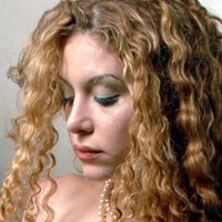 Дафні Хурі Оголені