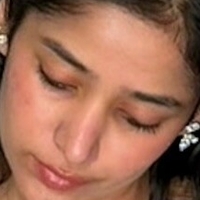 Дів'я Гупта Оголені