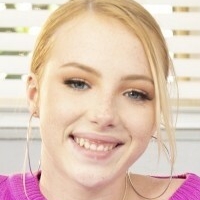 Діксі Лінн Оголені