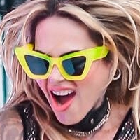 Джей Сі Каца Вернек Оголені