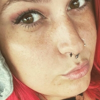 Ейсет Зенуним Оголені