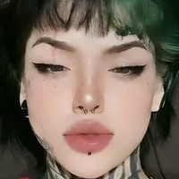 еліфджей Оголені