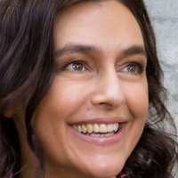Елізабет Романо Оголені