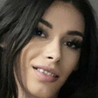 Елла Кемпбелл Оголені