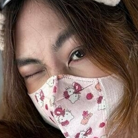 Емілікс Кітті Оголені