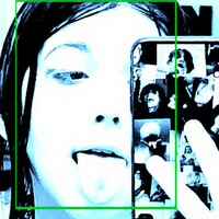 Емма Келлі Оголені