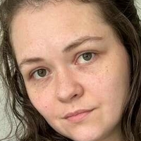 Емма Веллс Оголені