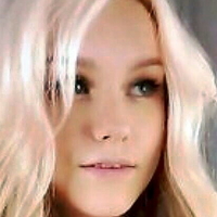 Еммі Мюррей Оголені