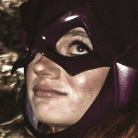 Еммі Роуз Крюгер Оголені