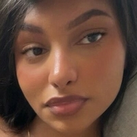 Евеллі Алвес Оголені