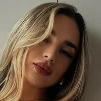 Габріела Віана Оголені