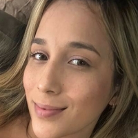 gqueenofficial Оголені