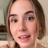 Грейс Луїз Оголені